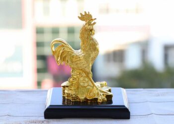  Tượng gà phong thủy mang lại may mắn cho người tuổi Sửu 